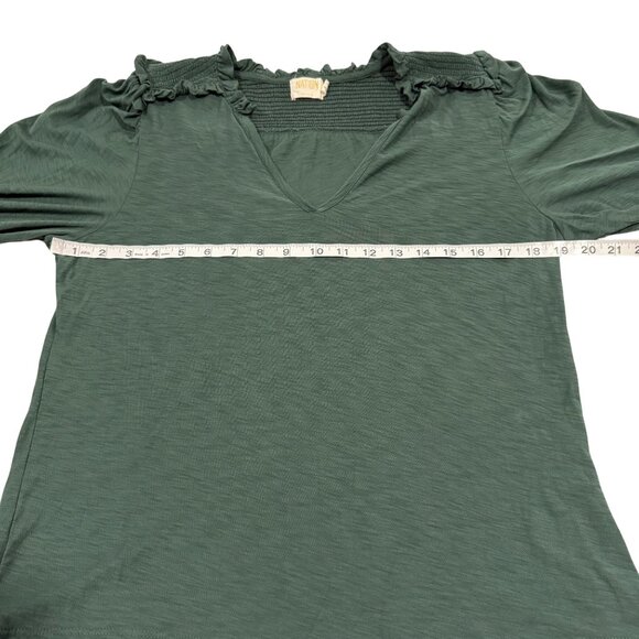 Nation LTD Dolly Smocked Shoulder‎ V-Neck Tee in Evergreen Size XL - Picture 7 of 8